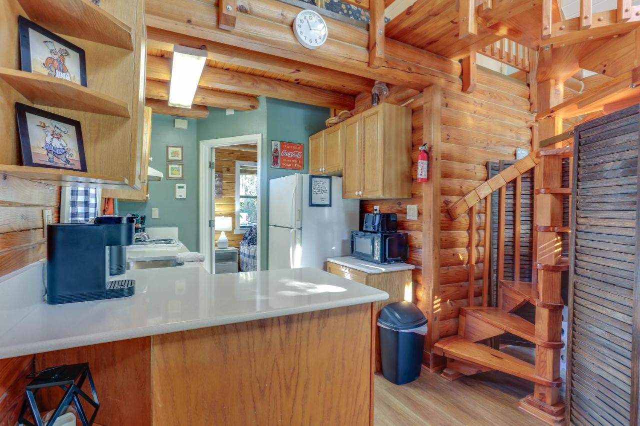 Okeechobee Cabin With Patio And Community Pool! Eksteriør bilde