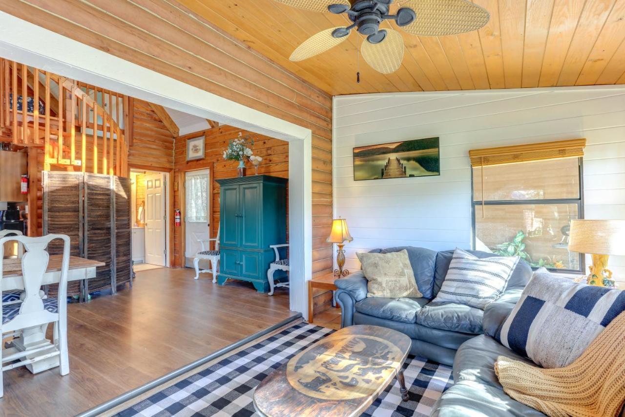 Okeechobee Cabin With Patio And Community Pool! Eksteriør bilde